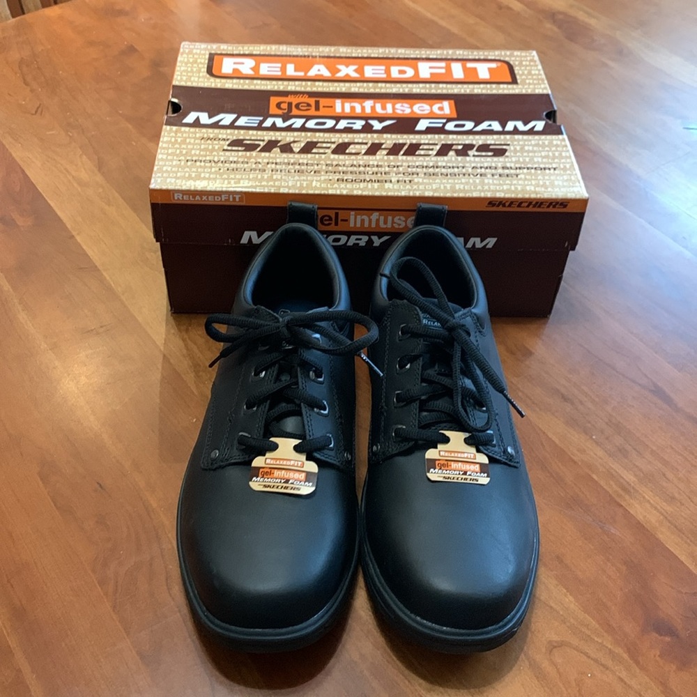 Men’s Black Skechers Relaxed Fit Oxfords w/Gel-Infused (64260EW/BLK) Size 12 EW